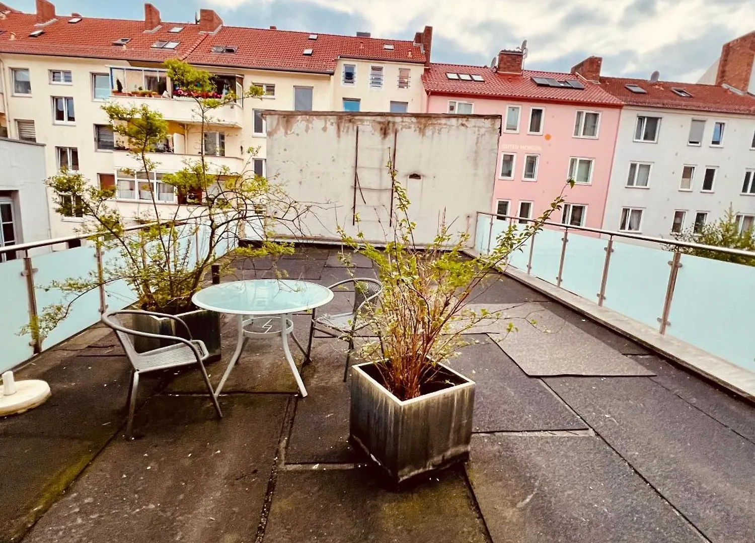 Stadtwohnung Mit Grosser Terrasse, 2 Schlafzimmern Hannover